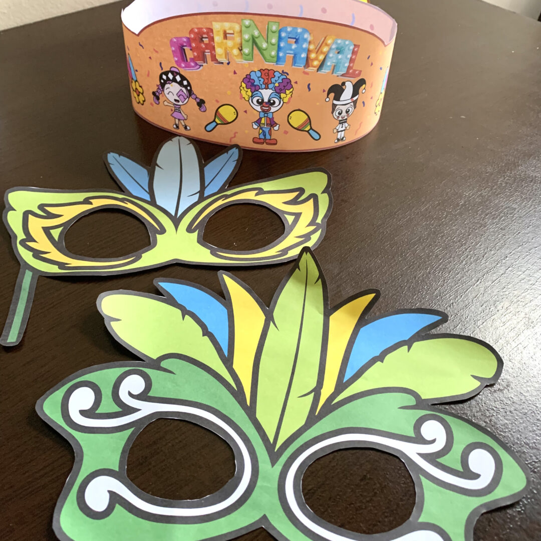 Coroa e Máscaras Carnavalescas