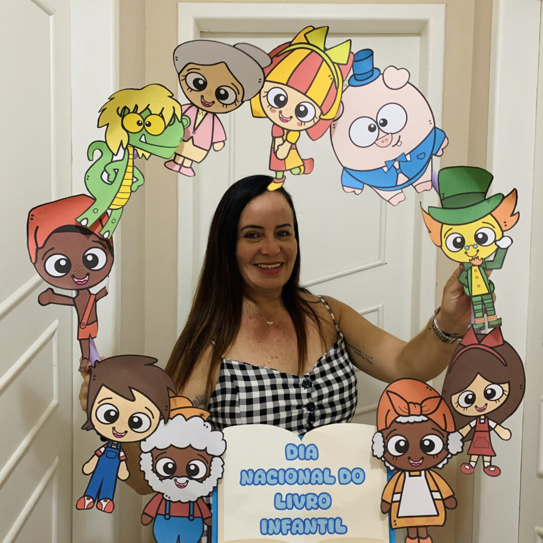 Decoração para Bambolê Dia Nacional do Livro Infantil