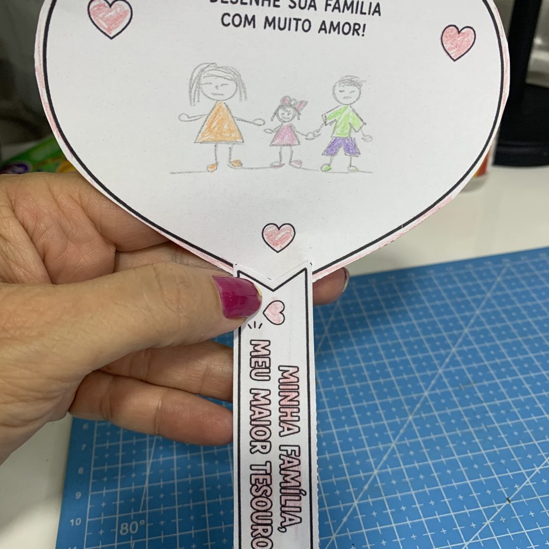 Atividade da Família - Coração no Palito
